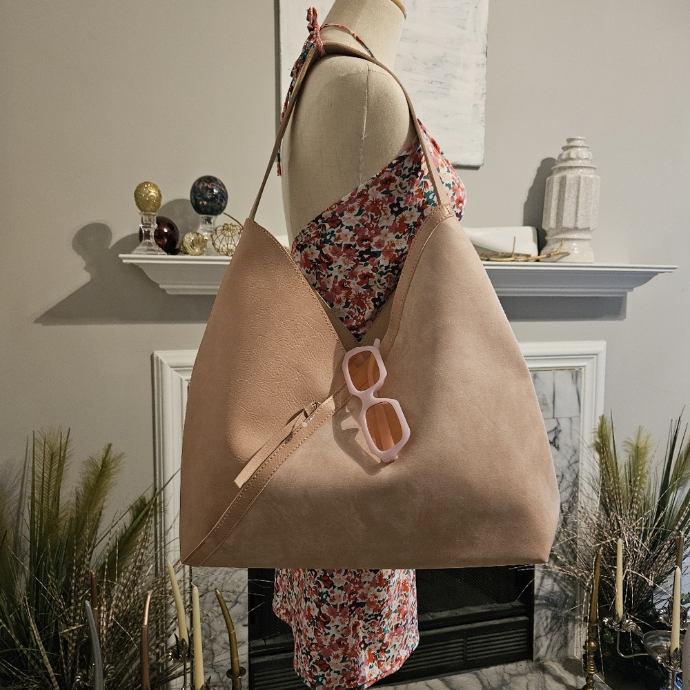 ✨ LN Hobo Style shoulder bag! Blush Pink - Picture 7 of 13